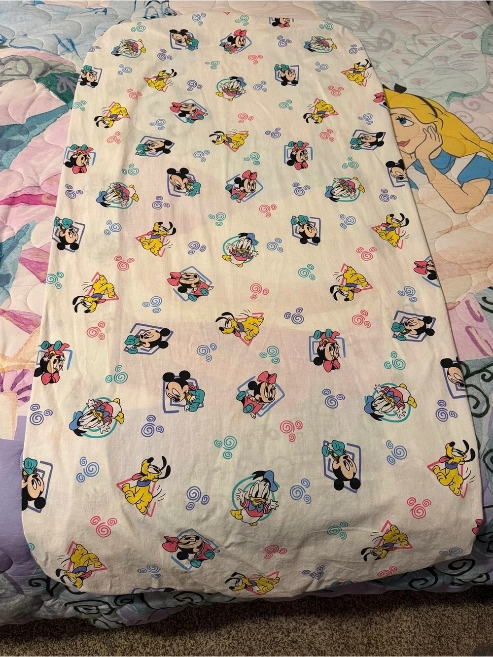 1980s Dundee Disney Crib Sheet